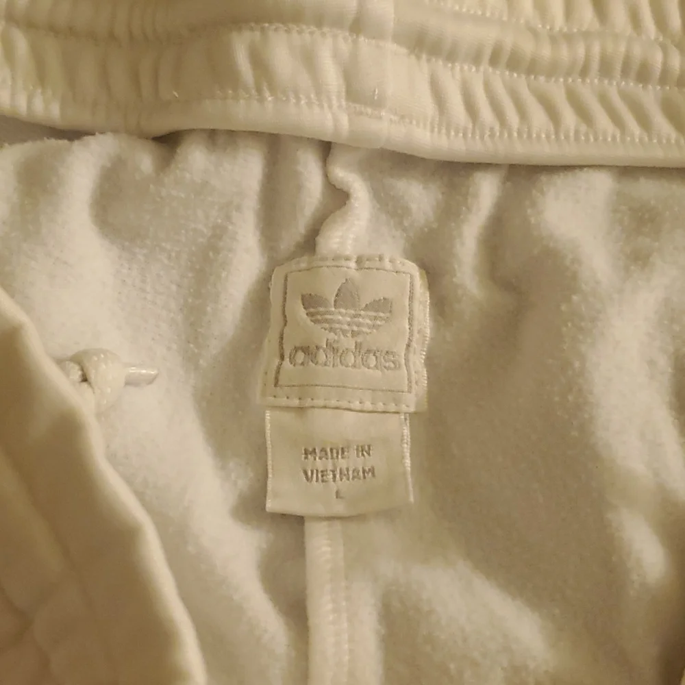 Adidas pants  long is 36 - Picture 2 of 4